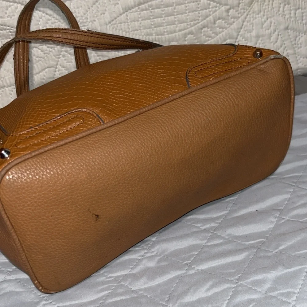 Jessica Simpson Stylish alligator Brown Handbag